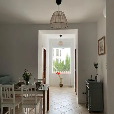 Casa Azahar Centrally Located 2 Bedroom Alhaurín el Grande